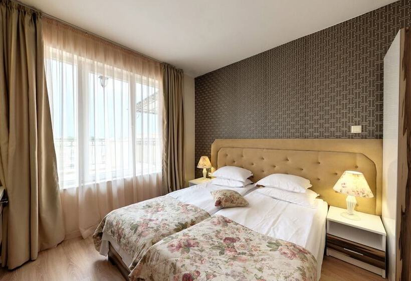 בית מלון כפרי Avenue Deluxe