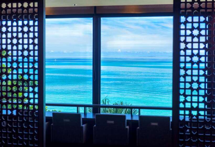 בית מלון כפרי Best Western Okinawa Kouki Beach