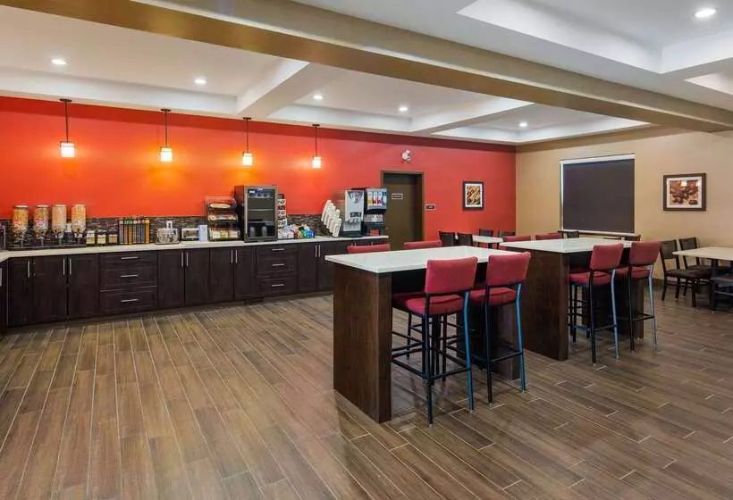 ホテル Best Western Plus Kindersley