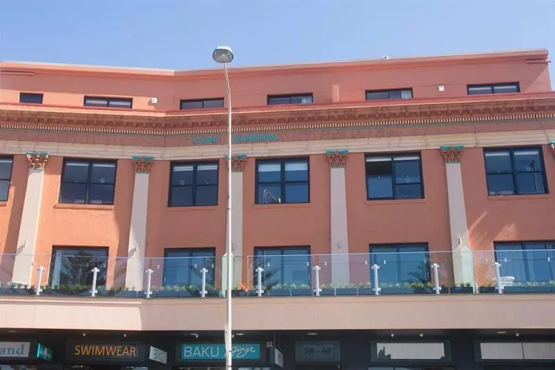 ホテル Bondi 38 Serviced Apartments