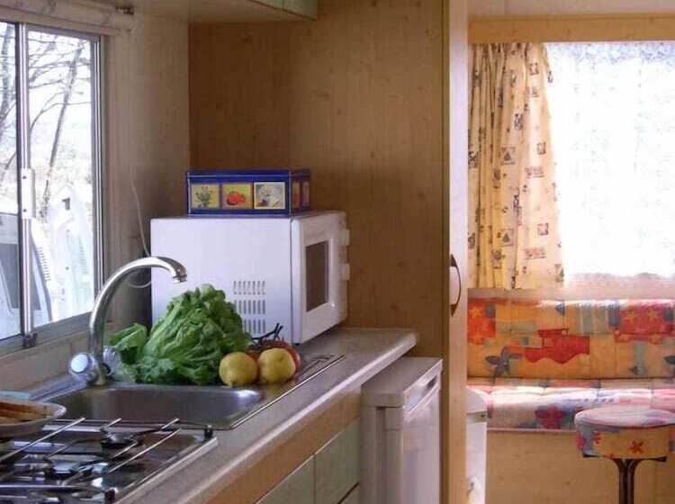 בית מלון כפרי Camping De La Croix D'arles