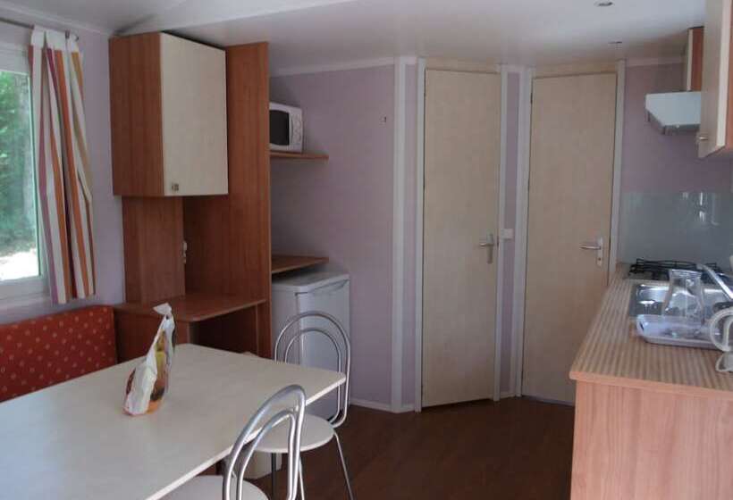 בית מלון כפרי Camping De La Croix D'arles