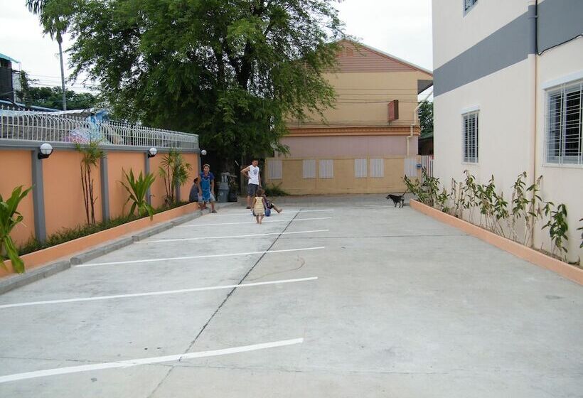 هتل Fundee 1 Mansion