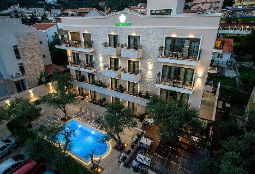 هتل Harmony by Aycon