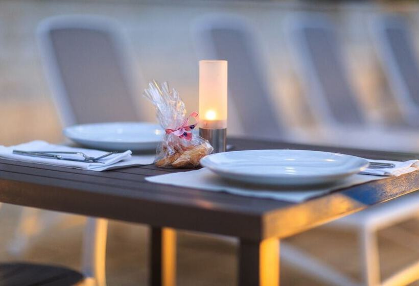 هتل Harmony by Aycon