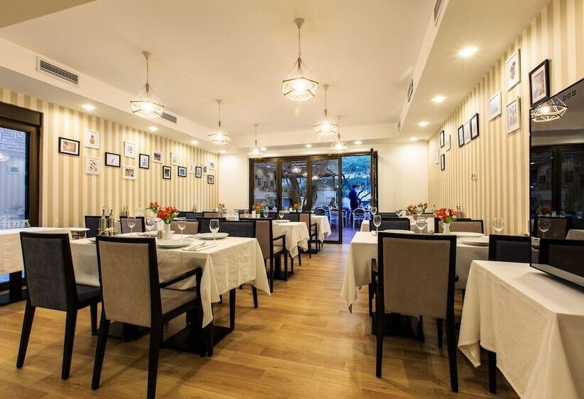 هتل Harmony by Aycon