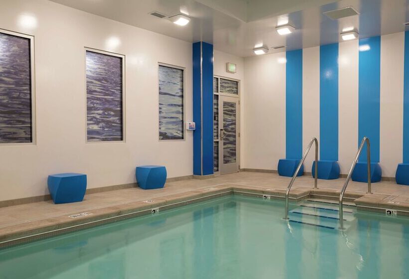 فندق Homewood Suites By Hilton Grand Rapids Downtown