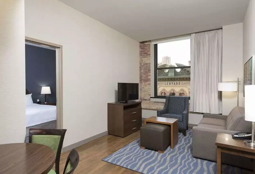 ホテル Homewood Suites By Hilton Grand Rapids Downtown