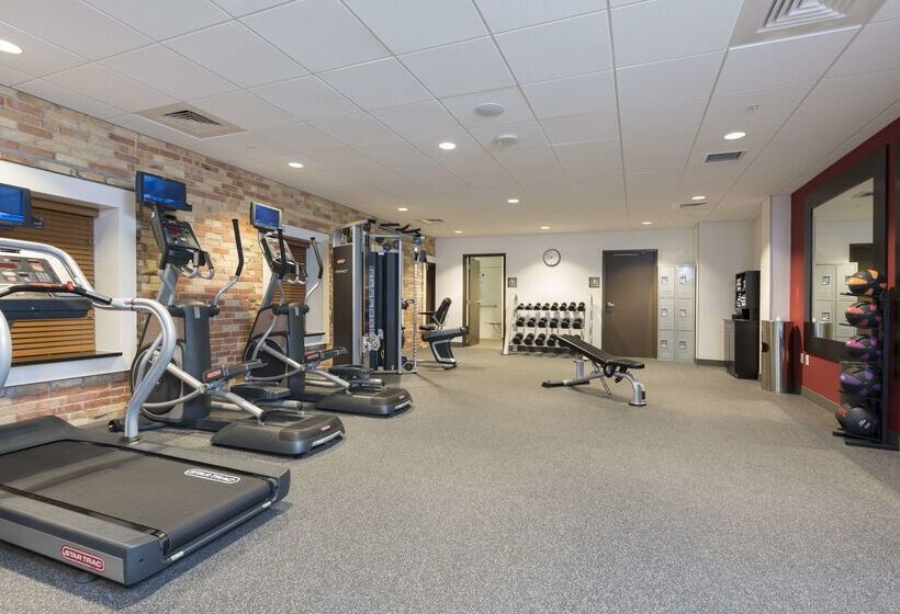 فندق Homewood Suites By Hilton Grand Rapids Downtown