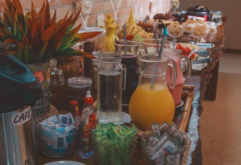 Отель Itapoá Marina