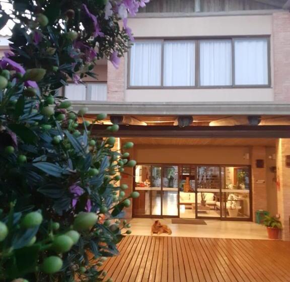 Отель Itapoá Marina