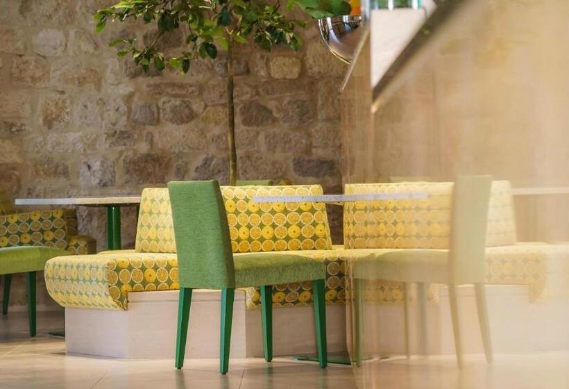 ホテル Lemongarden Adults Only