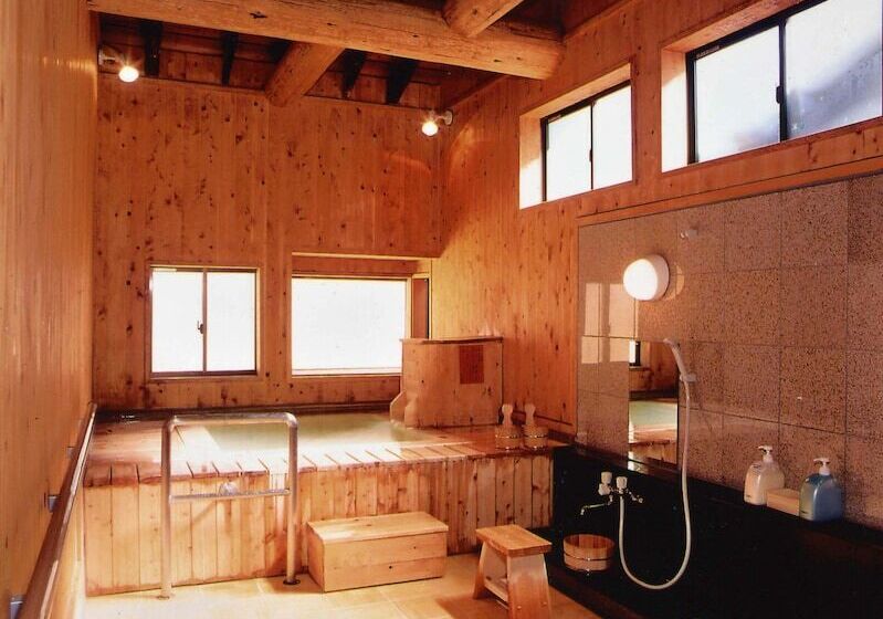 בית מלון כפרי Manza Onsen Nisshinkan