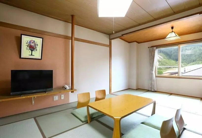 ホテル Manza Onsen Nisshinkan