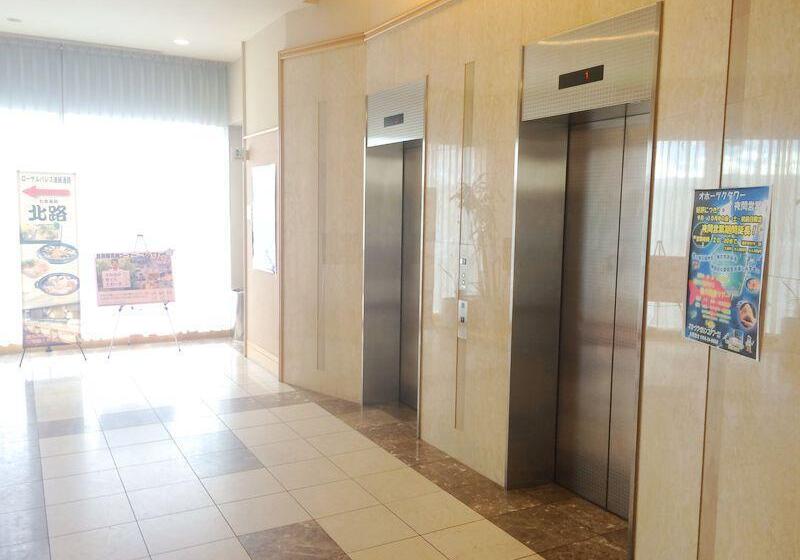 בית מלון כפרי Okhotsk Palace