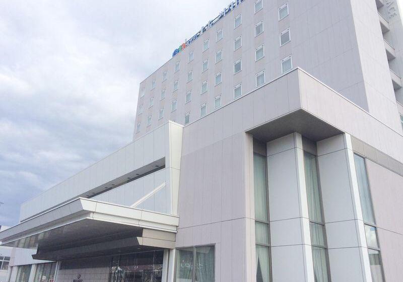 בית מלון כפרי Okhotsk Palace