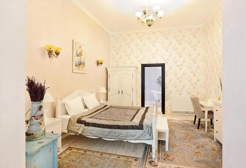 Отель Regal 1880