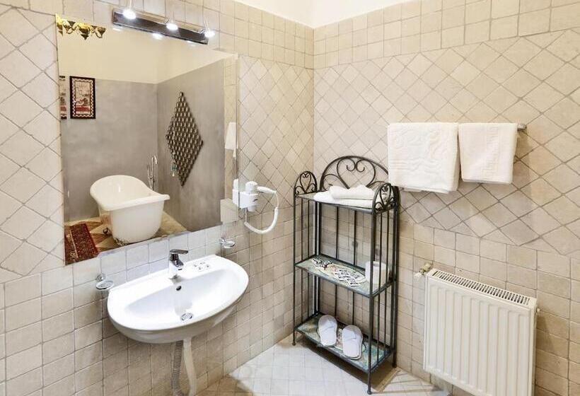 Отель Regal 1880