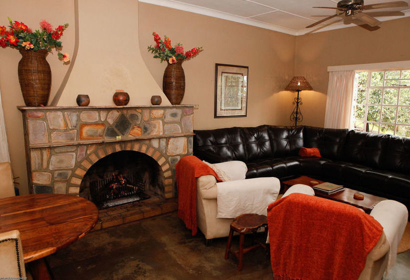 Отель Reilly's Rock Hilltop Lodge