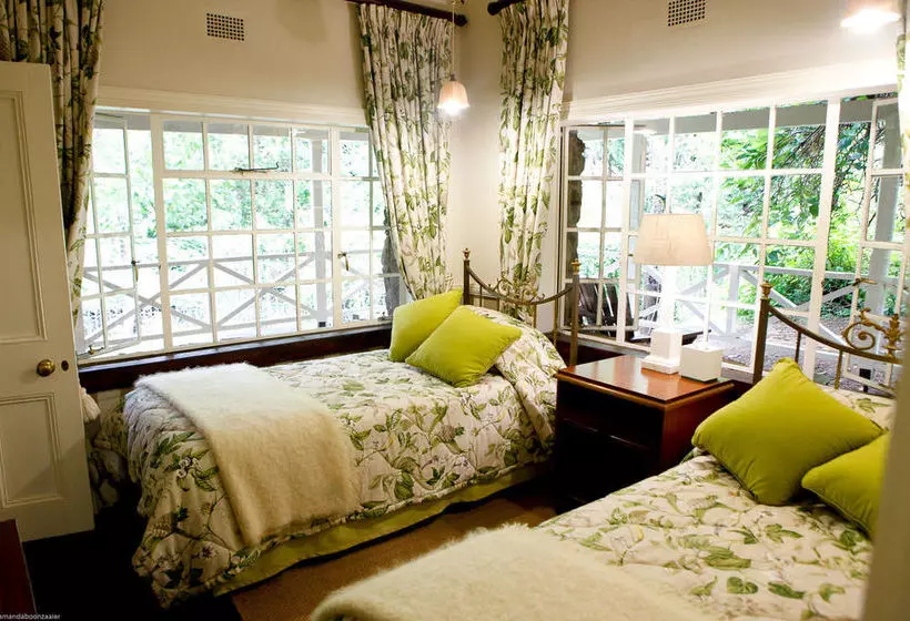 هتل Reilly's Rock Hilltop Lodge
