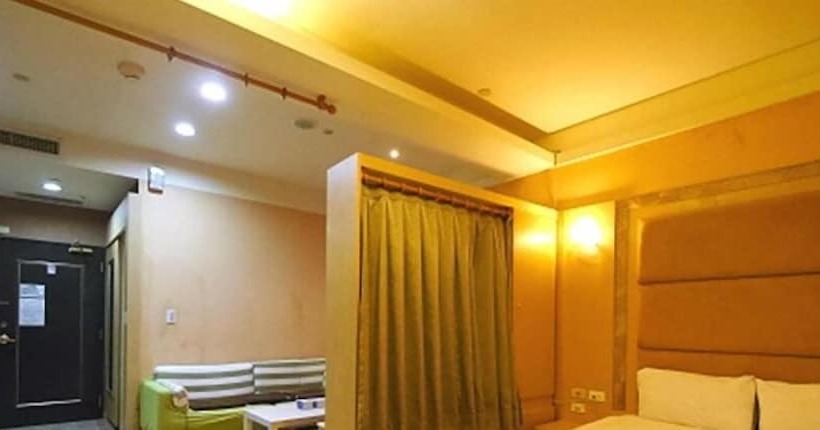 Pensão 85 Happy Holiday