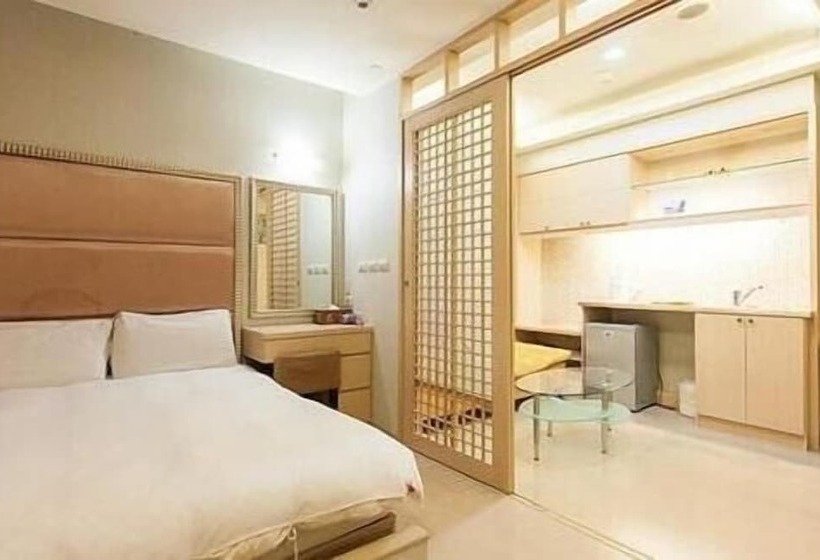 Pensão 85 Happy Holiday