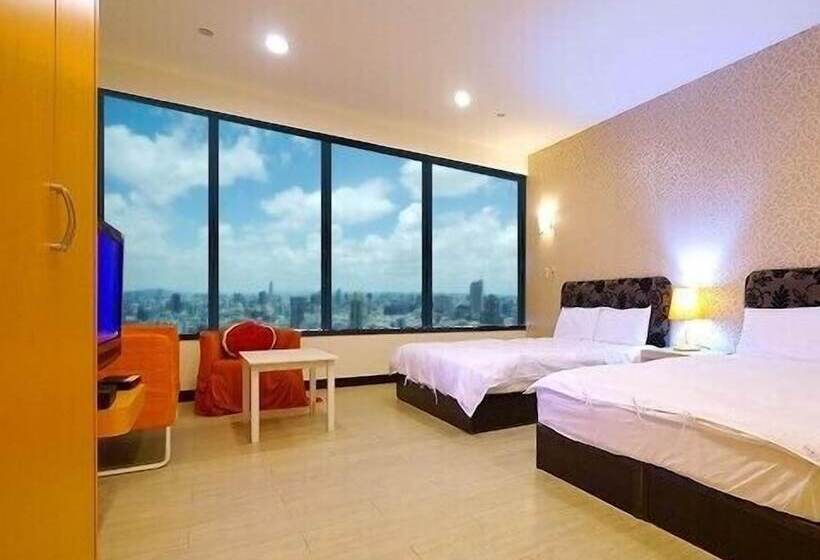 Pensão 85 Happy Holiday