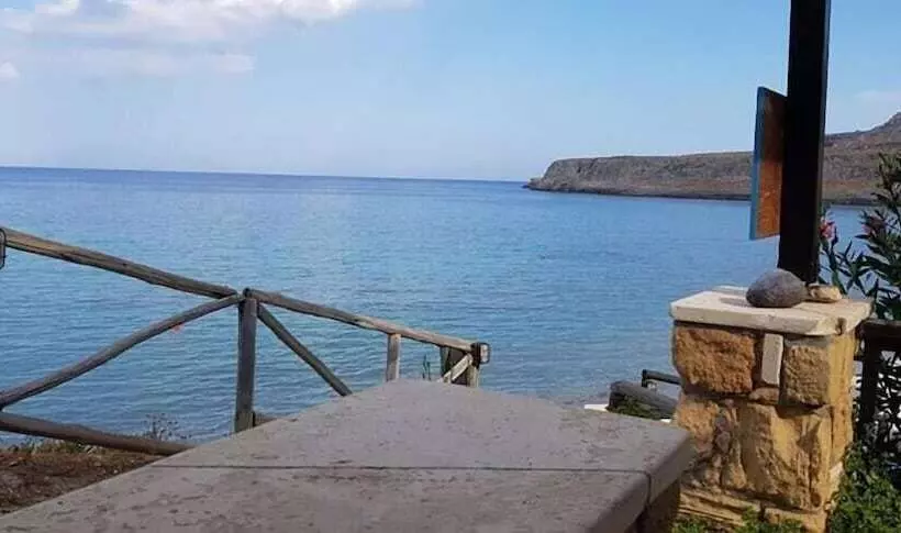 Majatalo Coral Rooms