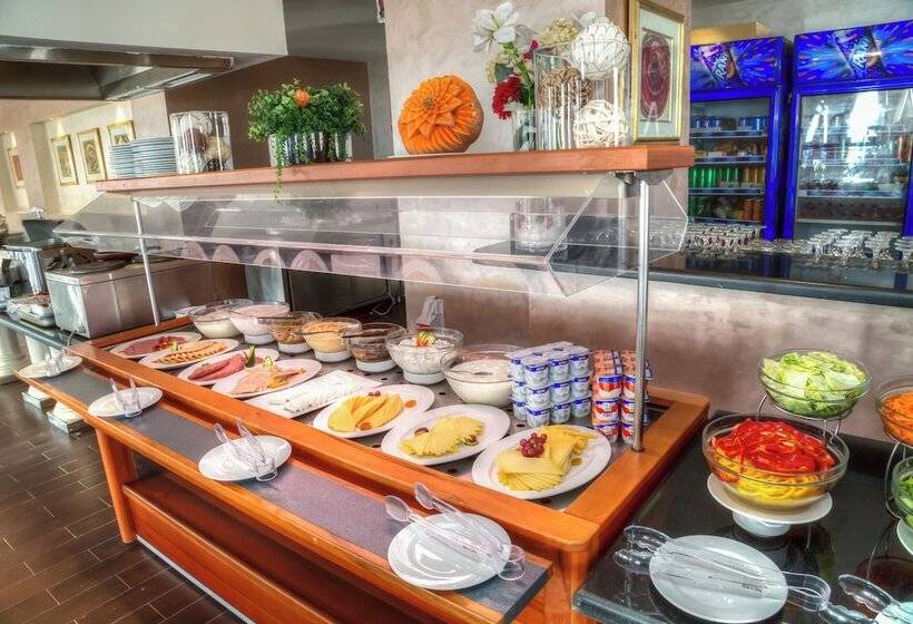 Porto Matrouh Beach Resort