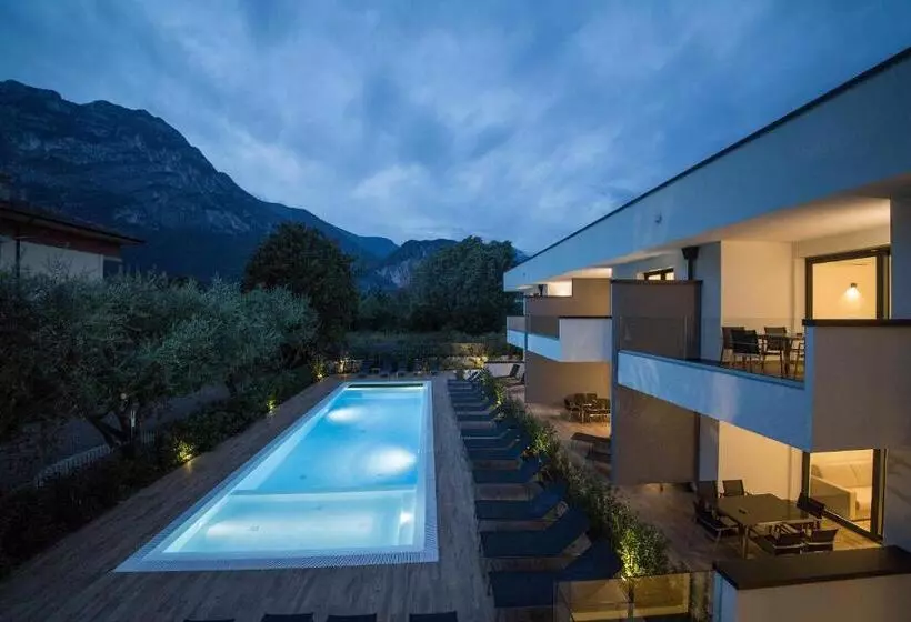 Riva Lake Lodge