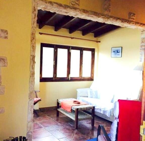 House With Sea And Mountain View In Hermigua