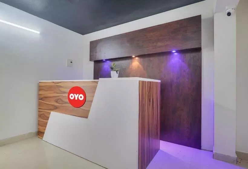 ホテル Super Oyo Flagship Prime Residency