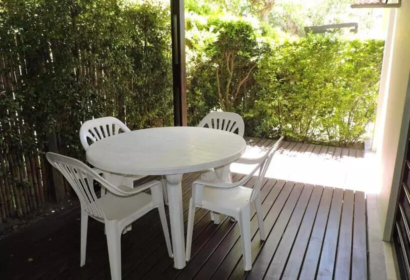 Las Acacias Lasacaciasvaleriacomar