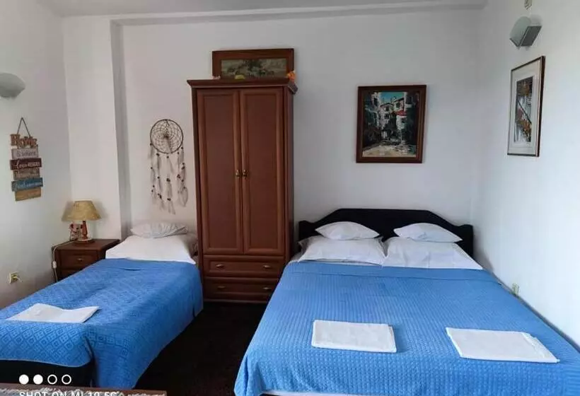 پانسیون Apartmani Fortunela