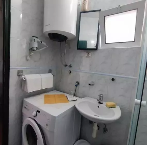 پانسیون Apartmani Fortunela