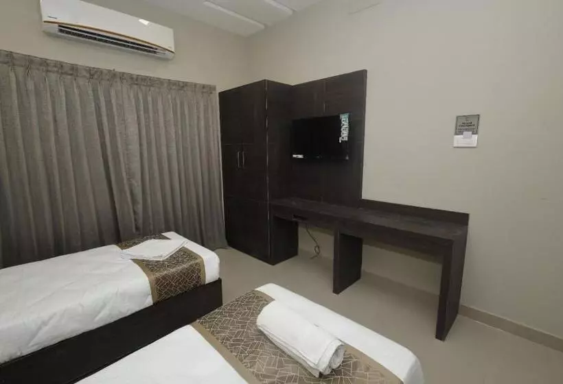 Hotelli Grand Courtyard Business