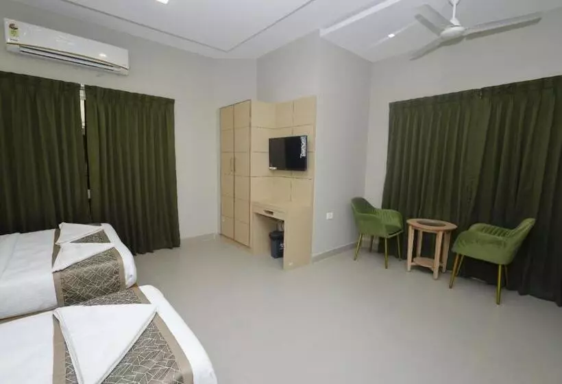 Hotelli Grand Courtyard Business