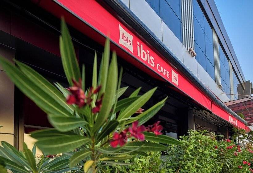 בית מלון כפרי Ibis Istanbul Airport