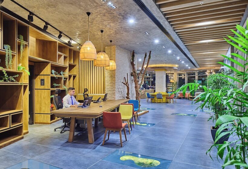 בית מלון כפרי Ibis Istanbul Airport