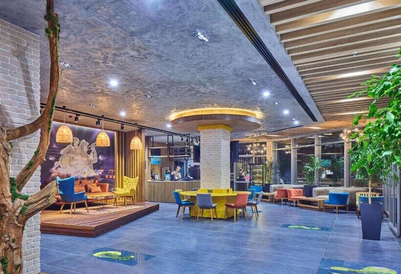 בית מלון כפרי Ibis Istanbul Airport