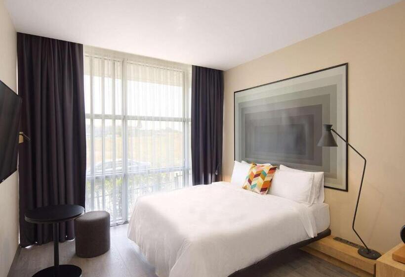 בית מלון כפרי Ibis Istanbul Airport