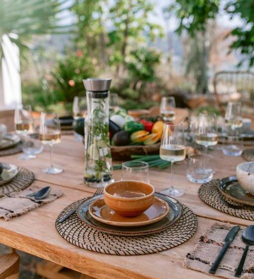 Отель San Roque Suites De Monda