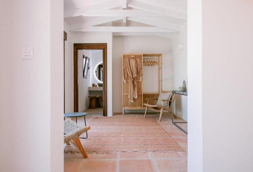 Отель San Roque Suites De Monda