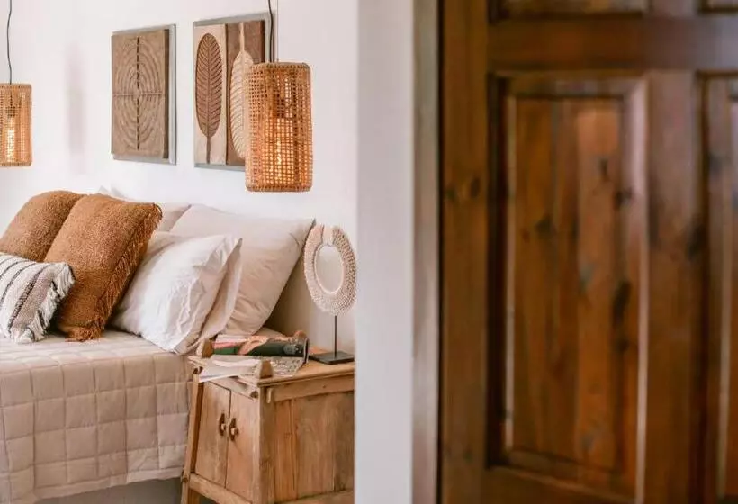 Hotelli San Roque Suites De Monda