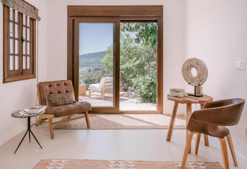 Отель San Roque Suites De Monda