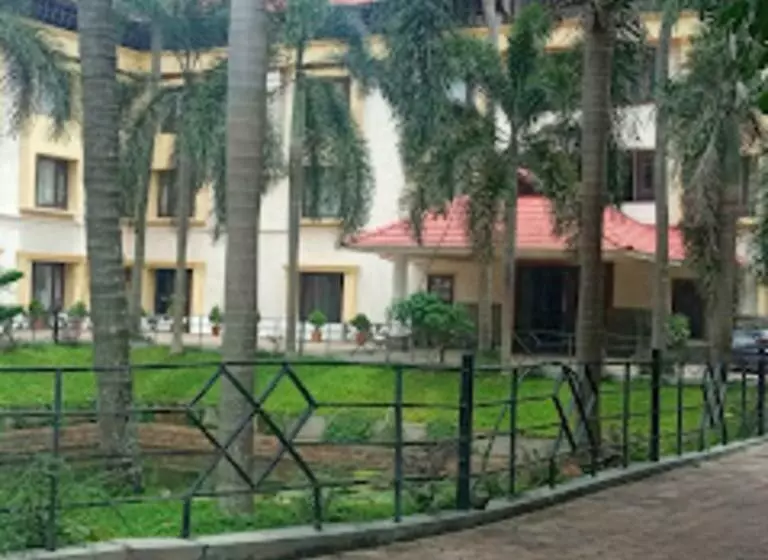 Kottaram Hotels Ottaplam