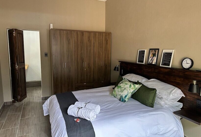 ベッドアンドブレックファースト Seven Olives