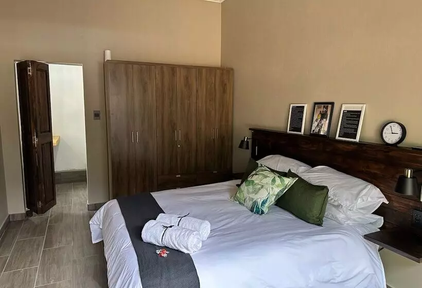 ベッドアンドブレックファースト Seven Olives