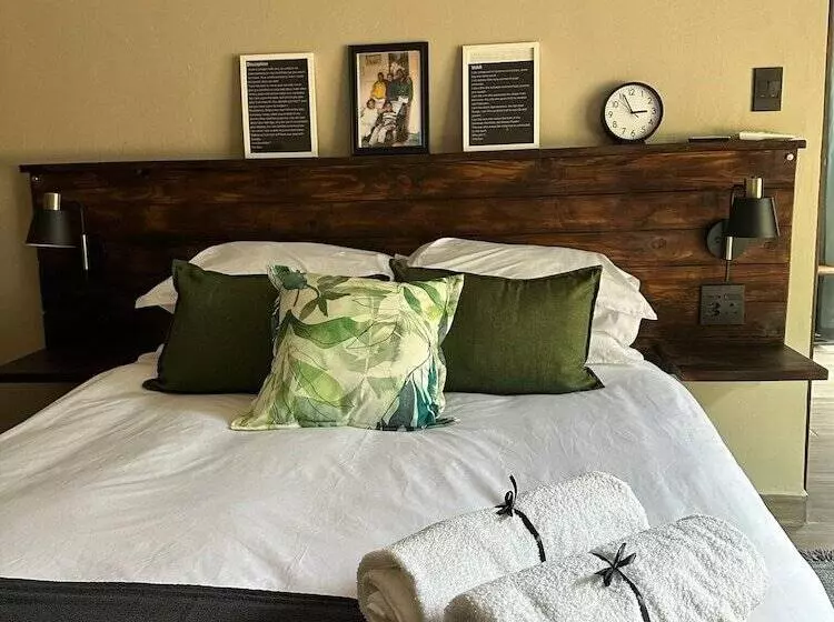 ベッドアンドブレックファースト Seven Olives