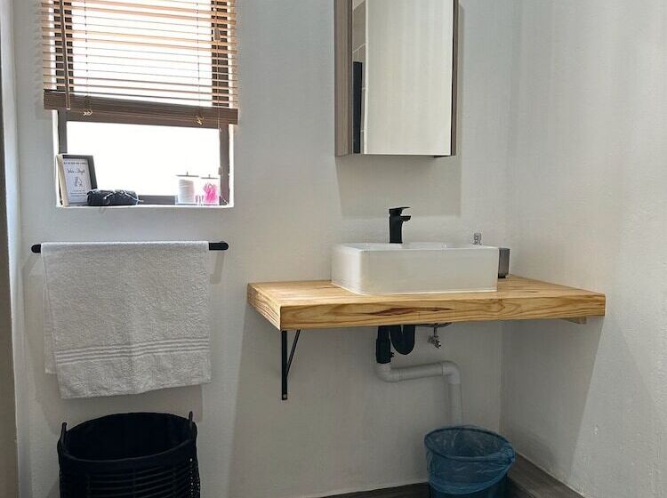 ベッドアンドブレックファースト Seven Olives